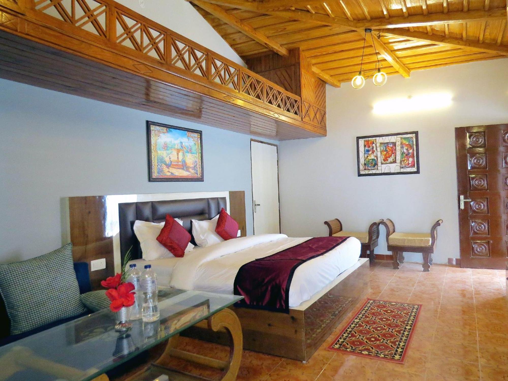 Hotel Haya Palace 奈尼塔尔 外观 照片